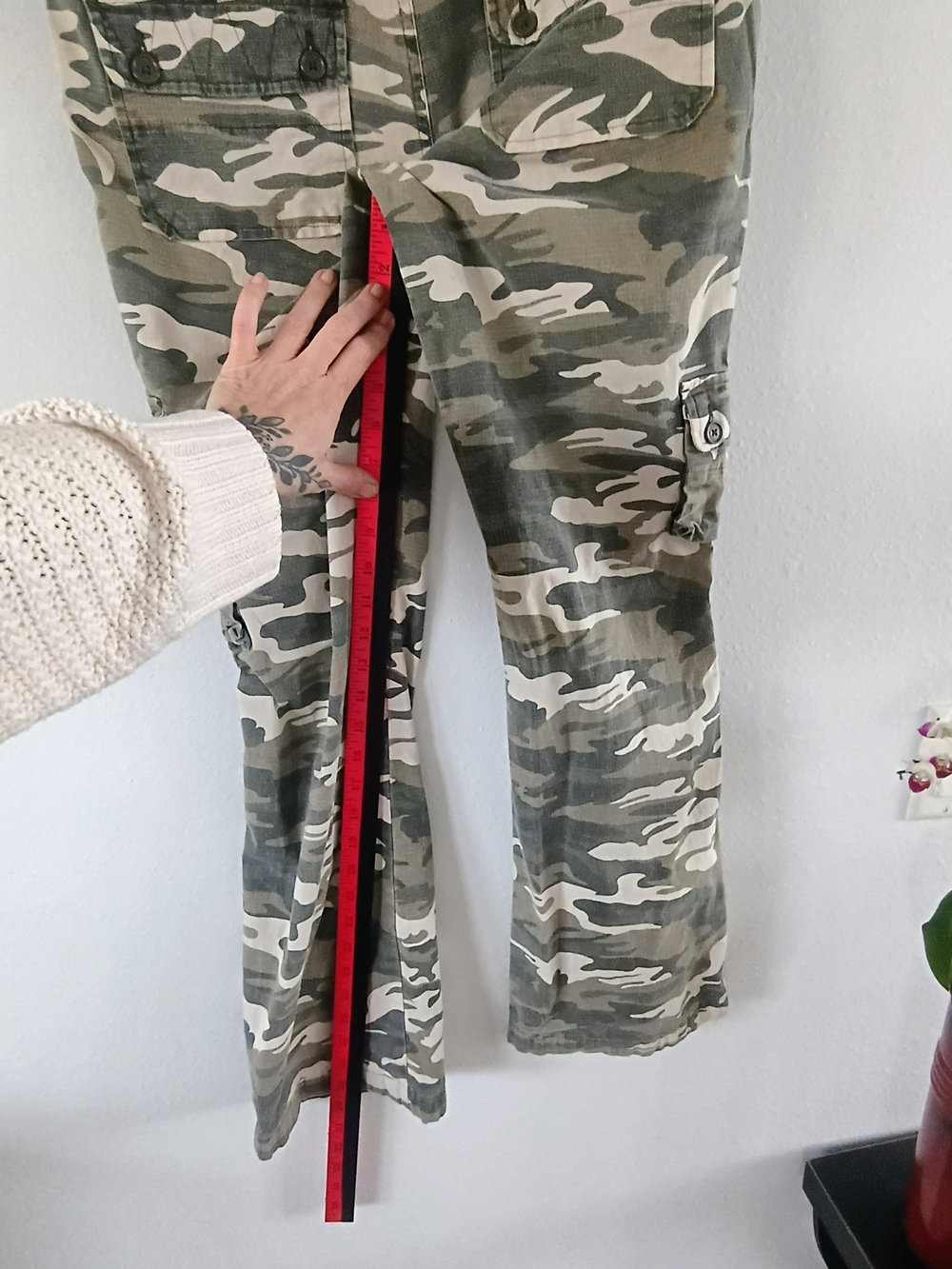 Arizona Jean Co Camo Cargo Pants Women’s Size 9 Green Utility Y2K Style - Picture 6 of 8